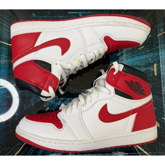 Nike Air Jordan 1 Retro High OG Chicago White Red Black Size 10 555088-161